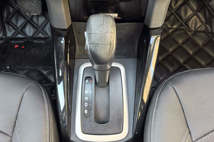 福特 翼搏 2013款 1.5L 自动尊贵型局部细节18