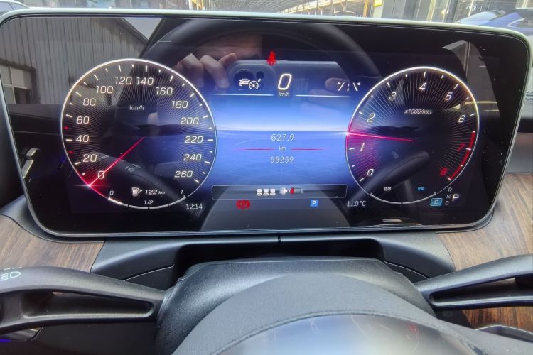 奔驰C级 2023款 C 260 L中控内饰15