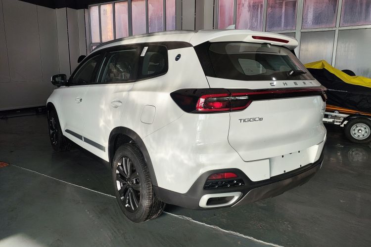 奇瑞 瑞虎8 2024款 230TCI 自动新锐版 7座车身外观6004