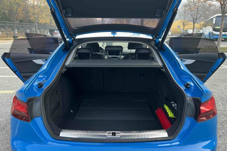 奥迪A5 2021款 Sportback 40 TFSI quattro 豪华致雅型中控内饰7007