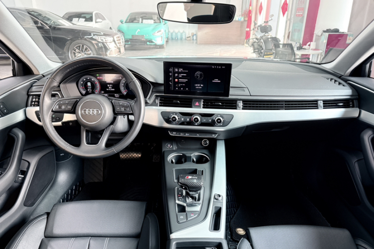 奥迪A4L 2023款 40 TFSI 时尚动感型中控内饰7001