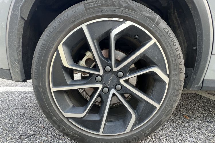 领克01 EM-P 2023款 1.5TD EM-P PM中控内饰7004