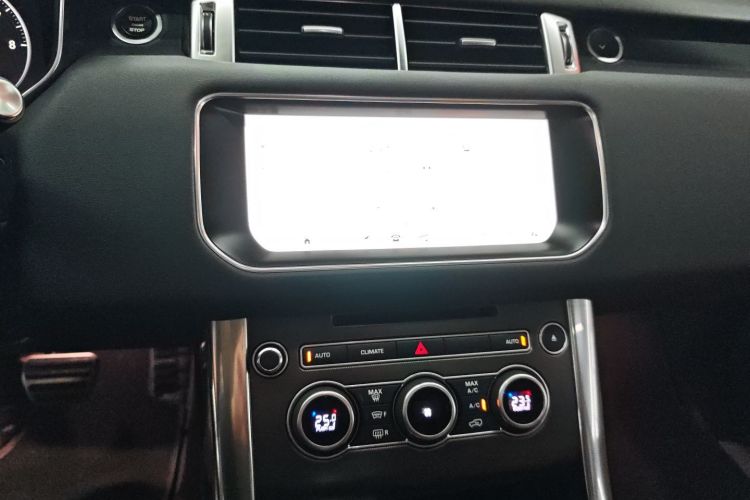 路虎 揽胜运动版 2017款 3.0 SC V6 HSE DYNAMIC局部细节9003