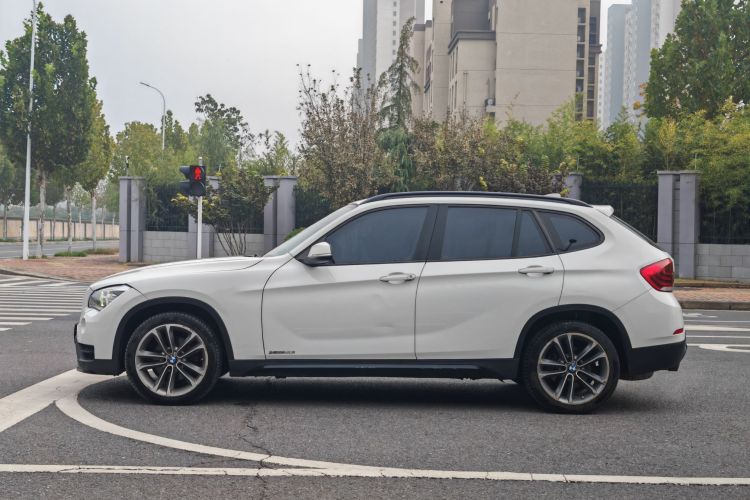 宝马X1 2014款 xDrive20i 运动设计套装车身外观6003