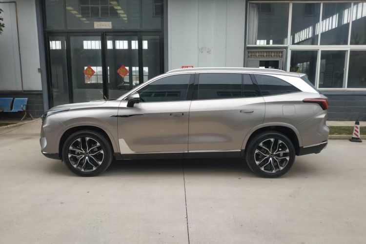 荣威RX9 2023款 2.0T 两驱优享版车身外观6005