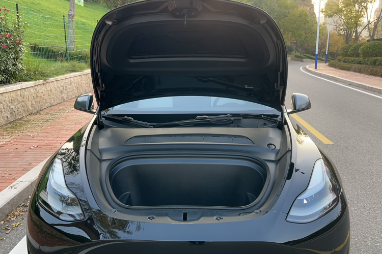 特斯拉 Model Y 2022款 后轮驱动版局部细节24