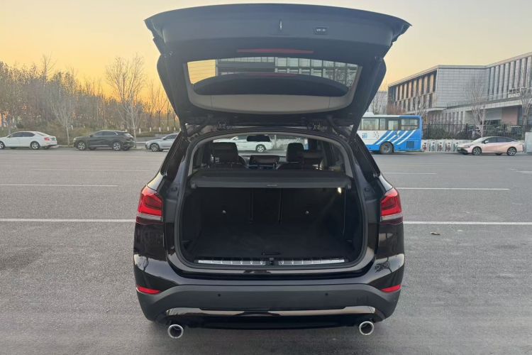 宝马X1 2020款 sDrive25Li 领先型中控内饰7008