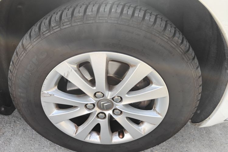 雪铁龙C5 2014款 2.0L 自动尊享型局部细节9002