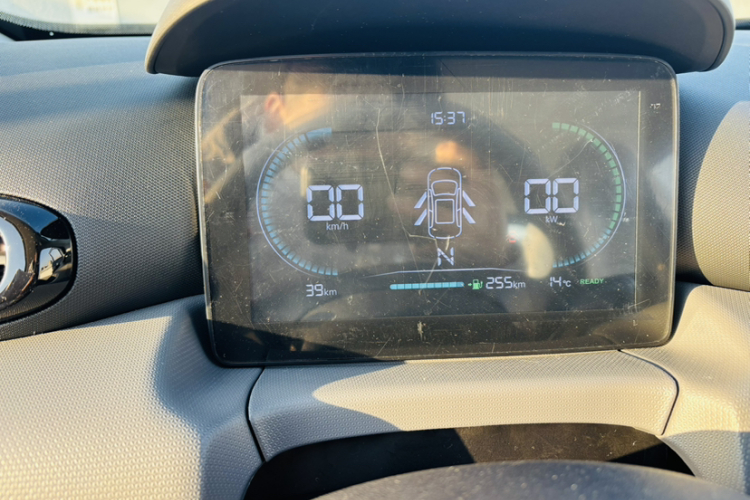 零跑汽车 零跑T03 2025款 310舒享版中控内饰15