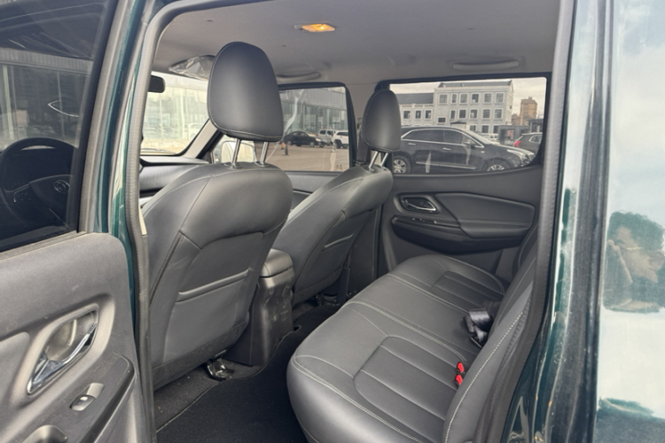 东风 锐骐 2023款 2.4T柴油两驱创业版长货箱YCY24165-61中控内饰7001