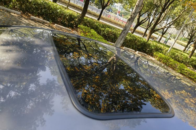 福特 福克斯 2012款 三厢 1.6L 自动风尚型局部细节57