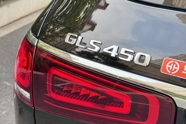 奔驰GLS 2023款 改款 GLS 450 4MATIC 时尚型车身外观6001