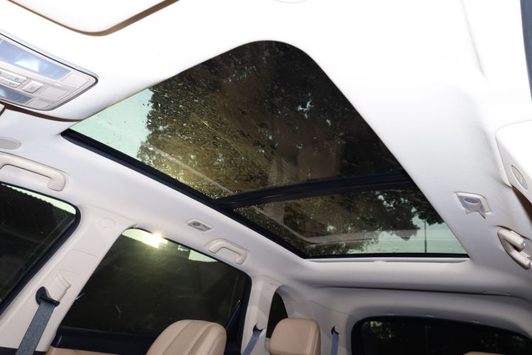 蓝电E5 PLUS 2025款 165km 长续航旅行定制版 7座中控内饰7005