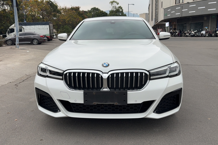 宝马5系 2023款 530Li 领先型 M运动套装车身外观6001