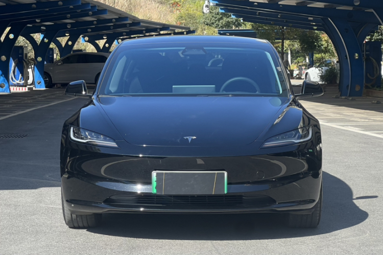特斯拉 Model 3 2025款 后轮驱动版车身外观6004