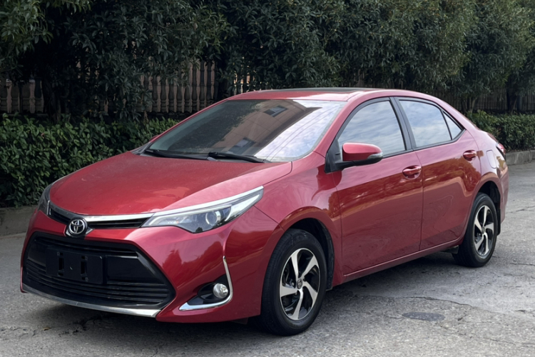 丰田 雷凌 2017款 改款 185T CVT精英版 国V车身外观1