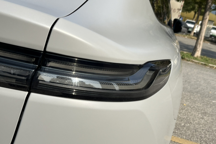 蔚来ET7 2022款 75kWh车身外观6008