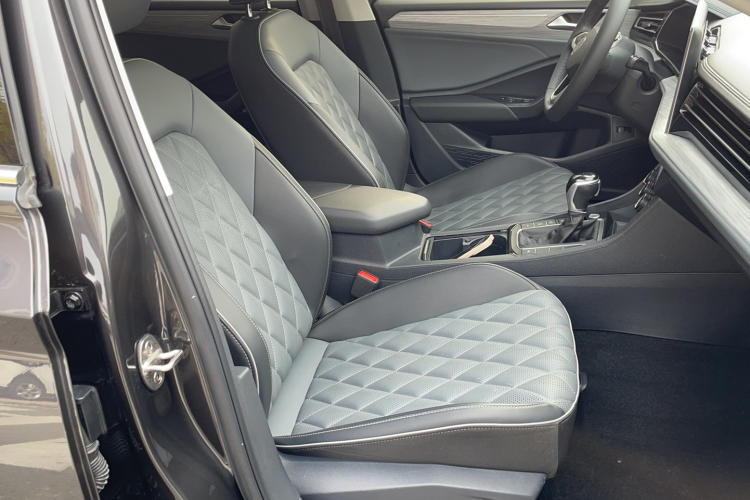 大众 速腾 2023款 300TSI DSG超越版局部细节41