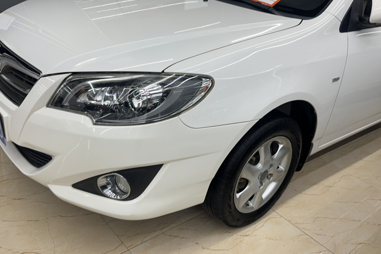 丰田 花冠 2013款 1.6L 手动卓越版车身外观6005