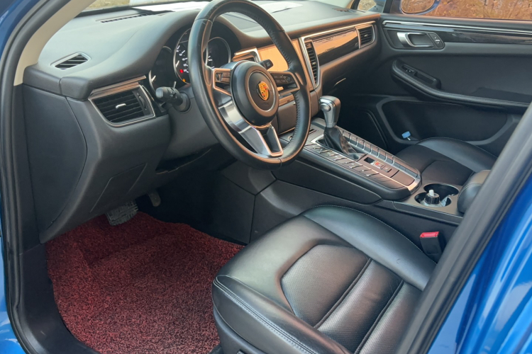 众泰SR9 2017款 2.0T 自动极致之路版中控内饰7003