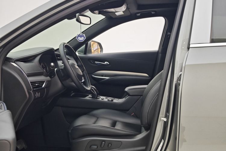 凯迪拉克XT4 2018款 28T 两驱领先型中控内饰7013