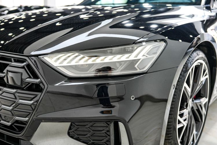 奥迪A7L 2024款 45 TFSI quattro 黑武士版车身外观6006