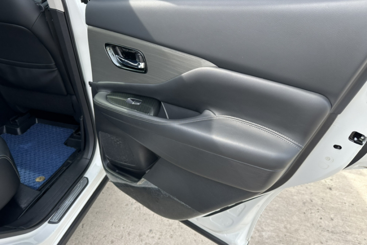 日产 楼兰 2021款 2.5L XL 两驱智联豪华版局部细节9009