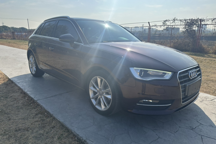 奥迪A3 2016款 Sportback 35 TFSI 风尚型车身外观6002