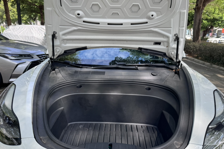 特斯拉 Model 3 2021款 标准续航后驱升级版局部细节24