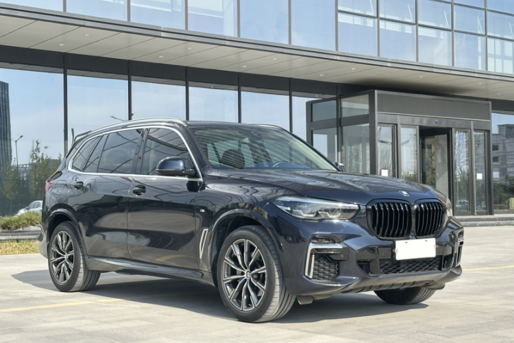 宝马X5 2022款 改款 xDrive 30Li M运动套装车身外观6003
