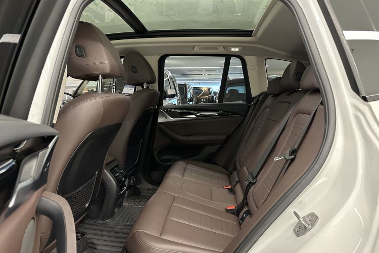 宝马X3 2018款 xDrive25i M运动套装 国V中控内饰7015