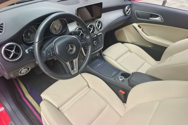 奔驰GLA 2016款 GLA 220 4MATIC 时尚型中控内饰7003