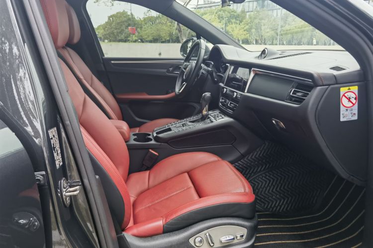 保时捷 2020款 Macan 2.0T中控内饰7006
