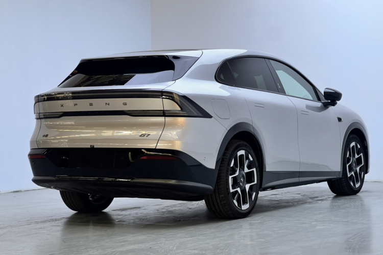 小鹏G7 2025款 702 超长续航 Max车身外观6007