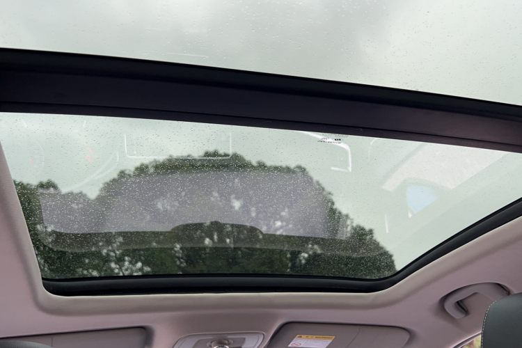 荣威RX5 2016款 20T 两驱自动互联网智享版中控内饰7012