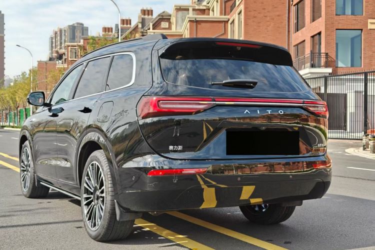 鸿蒙智行 问界M7 2024款 1.5T 智驾四驱Ultra版 6座车身外观6005