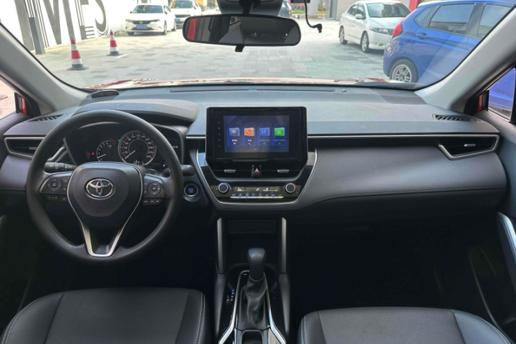 丰田 锋兰达 2022款 2.0L CVT豪华版中控内饰7003