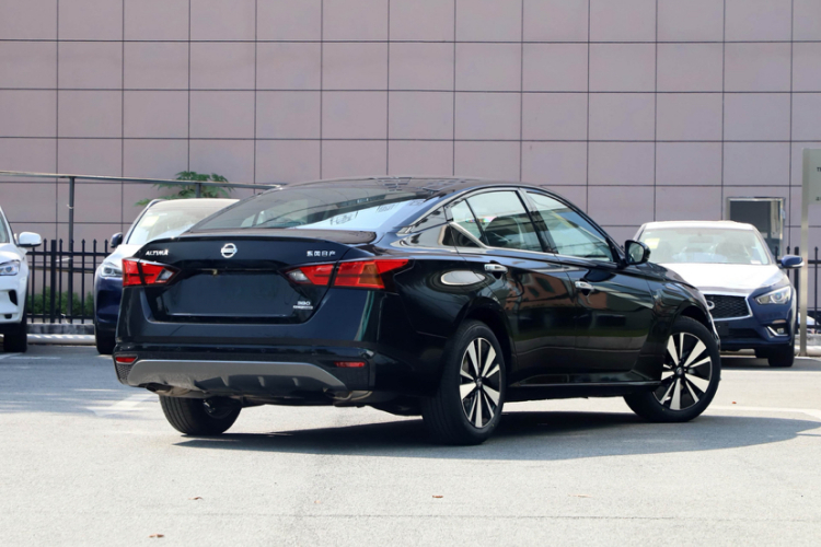 日产 天籁 2021款 2.0L XL Upper AD1 智行领航版车身外观6001