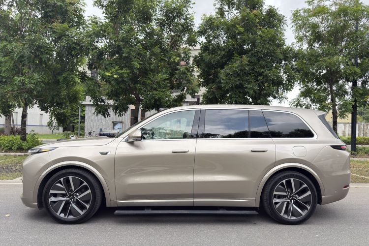 理想汽车 理想L9 2024款 Ultra车身外观6005