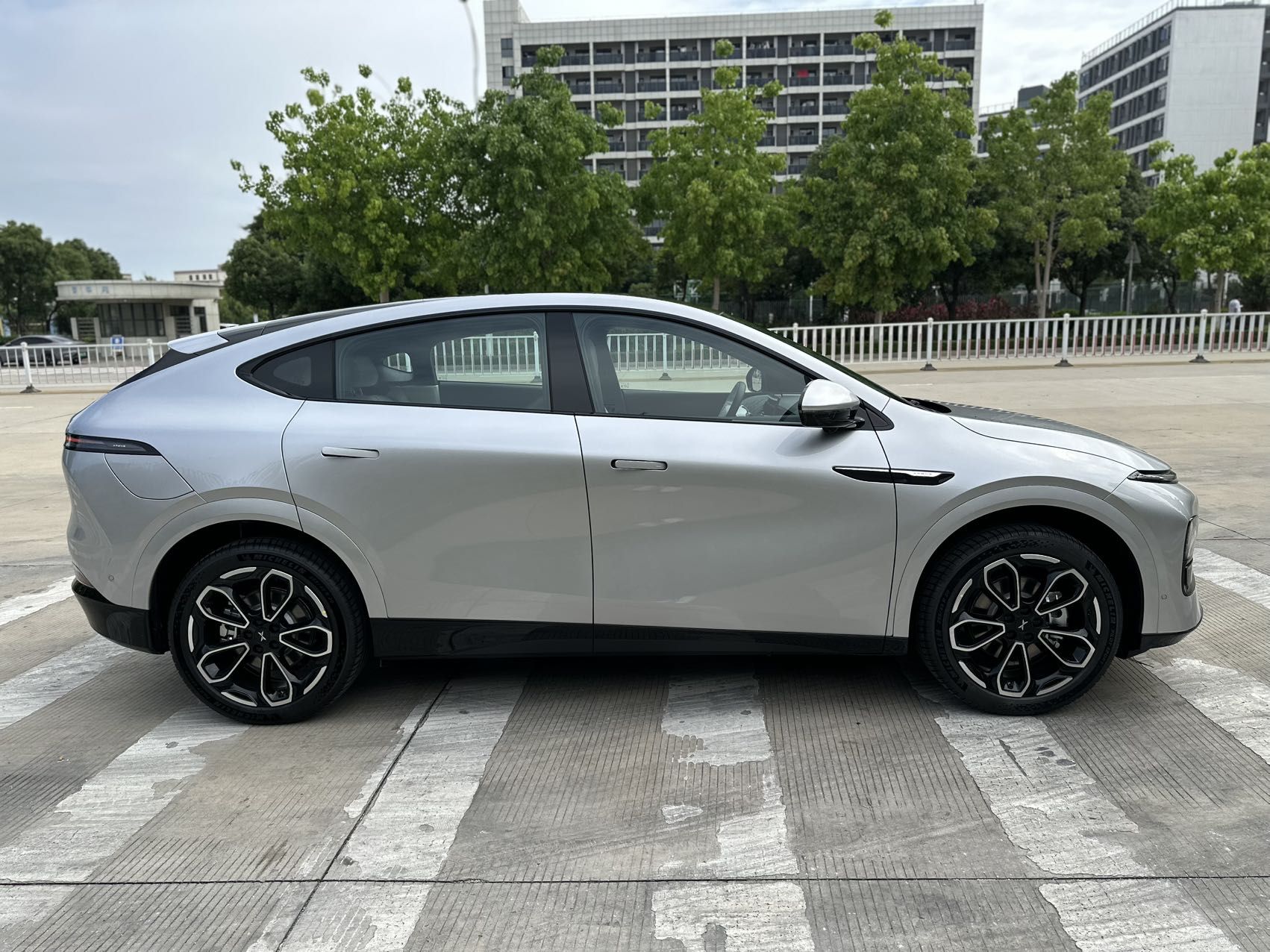 小鹏G6 2025款 625 长续航 Max 旗舰版