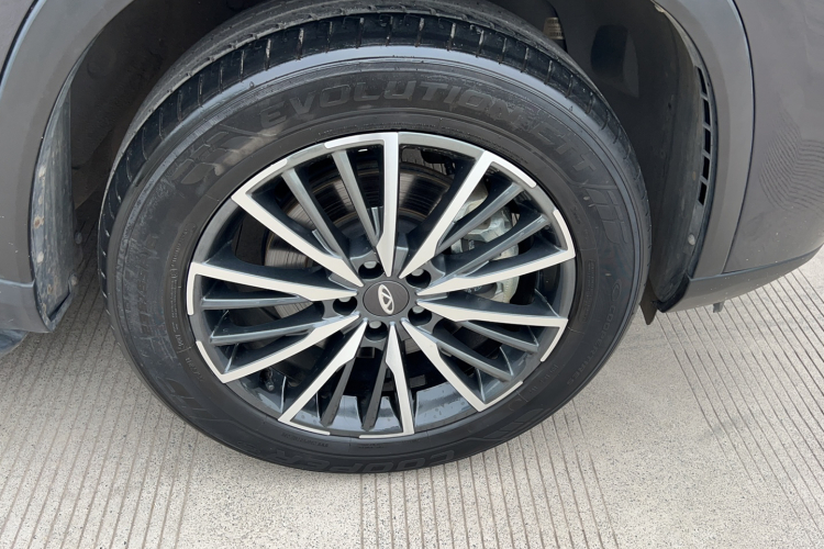 奇瑞 瑞虎8 PLUS鲲鹏e+ 2022款 PHEV 1.5T风范e+车身外观6005