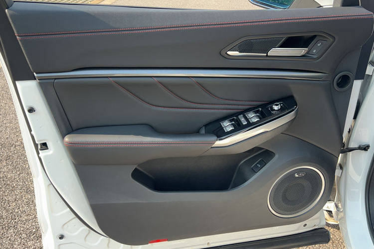 魏牌 VV5 2017款 2.0T 旗舰型中控内饰7002