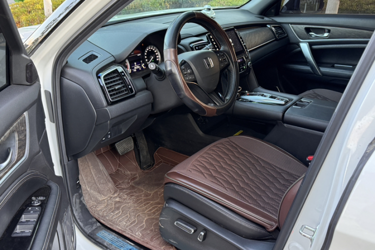 本田UR-V 2020款 370TURBO 四驱尊享版中控内饰7002