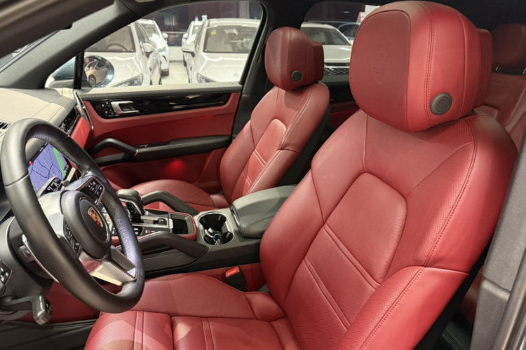 保时捷 2019款 Cayenne 3.0T中控内饰7011