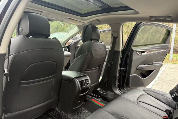 别克 君越 2019款 28T 豪华型中控内饰7003