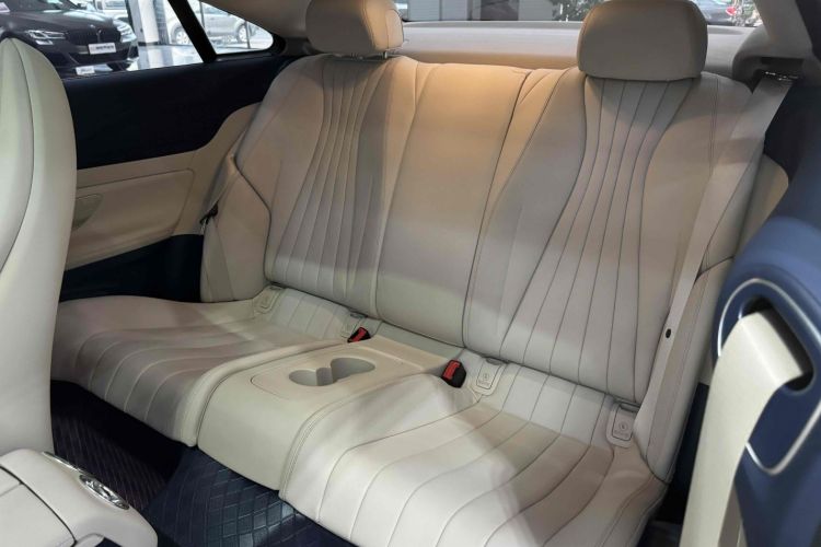 奔驰E级(进口) 2023款 E 260 轿跑车中控内饰7007
