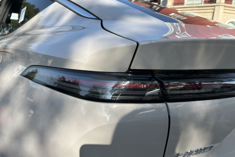 飞凡汽车 飞凡R7 2025款 长续版车身外观6011