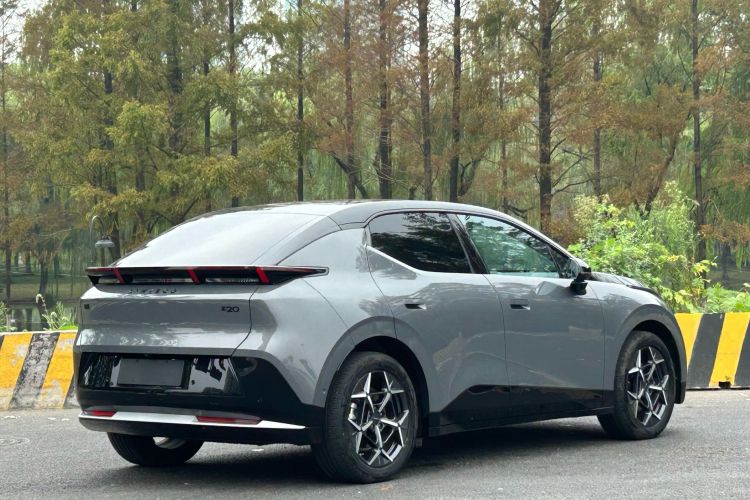 领克Z20 2025款 530km 后驱Max车身外观6004