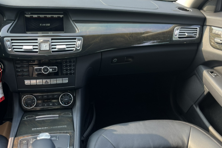 奔驰CLS 2012款 CLS 300 CGI中控内饰7011