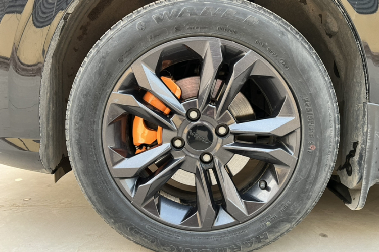 东风风神 奕炫 2023款 马赫版 1.5L 自动追风版车身外观6004